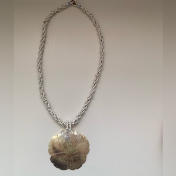Jewelry - Shell Necklace